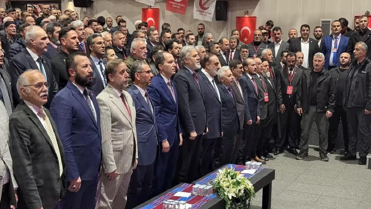 Erbakan, Yeniden Refah Partisi Kongresi’nde İddialı Konuştu