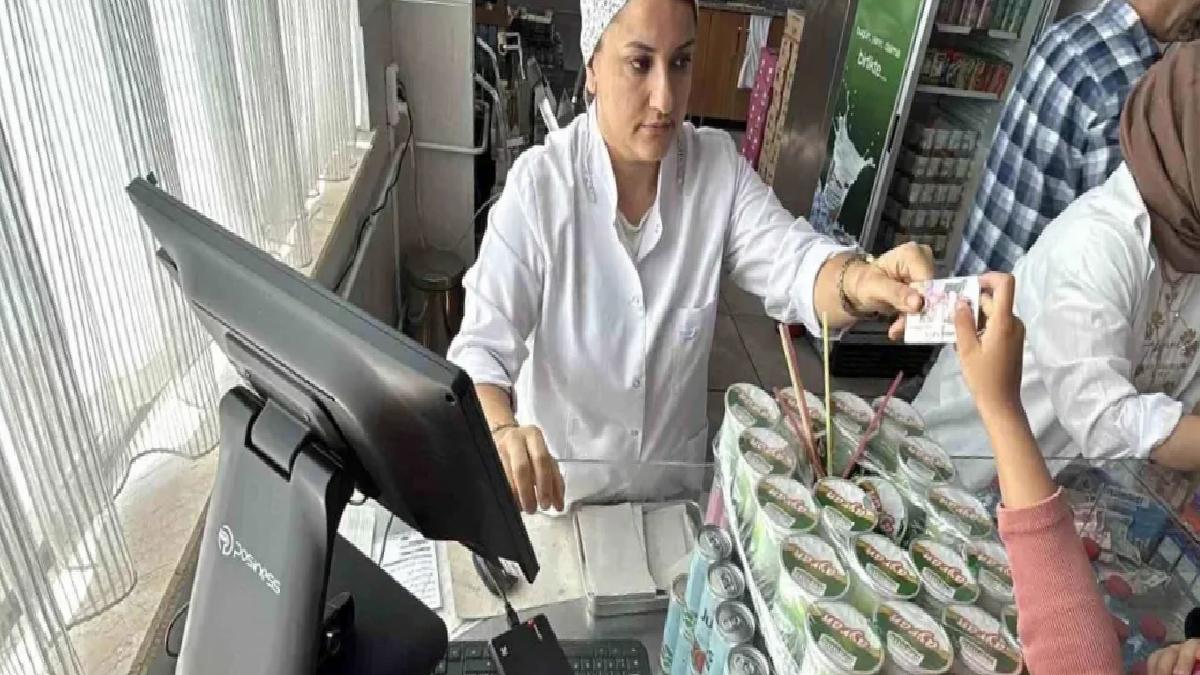 Erenler Belediyesi’nden İhtiyaç Sahibi Öğrencilere Destek: Kantin Kart Projesi