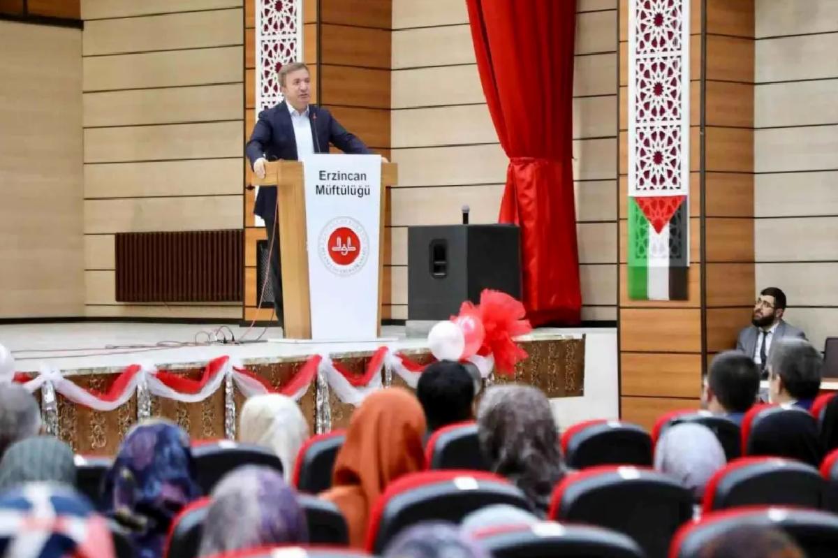 Erzincan’da Hacı Adaylarına Manevi Hazırlık Programı