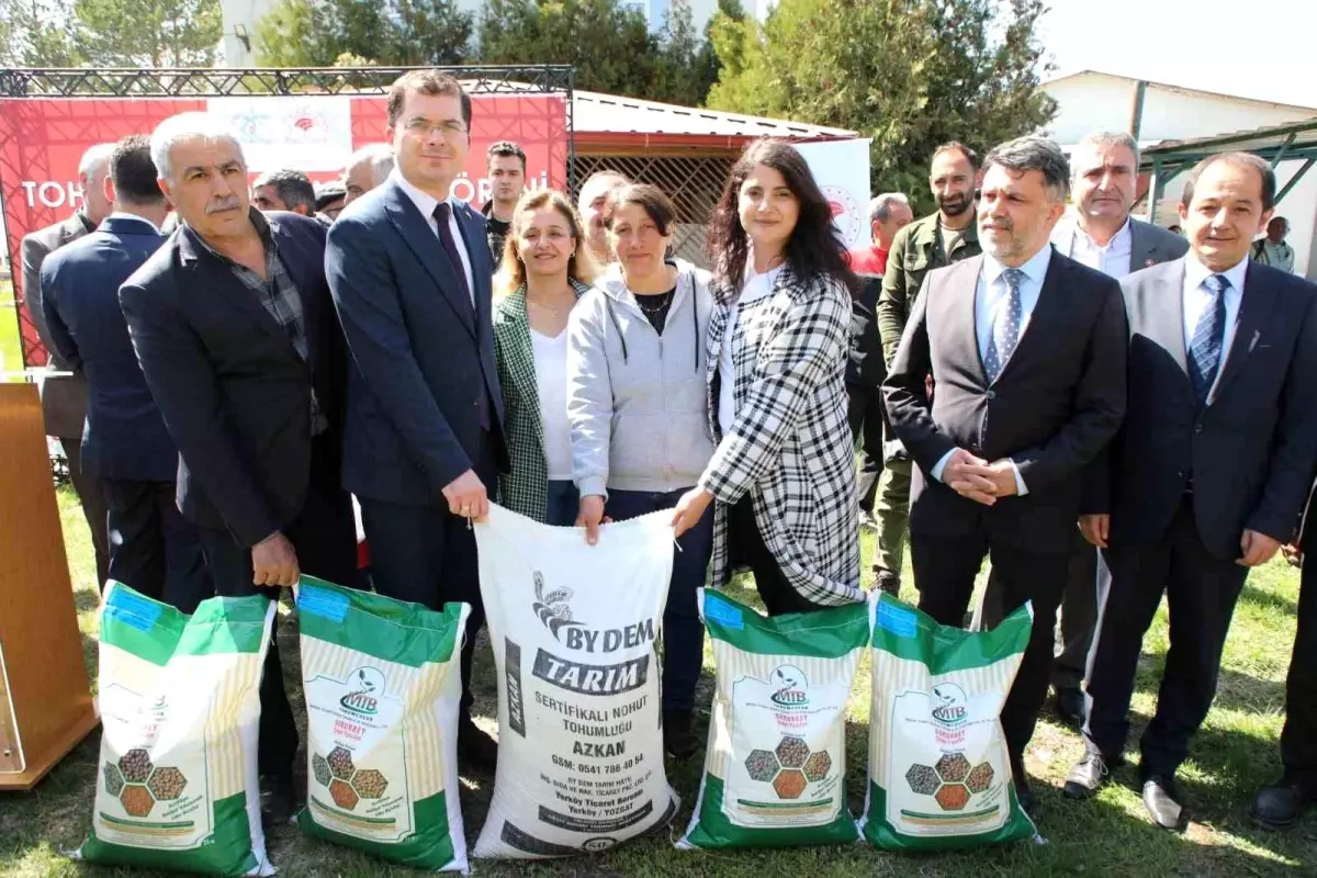 Erzincan’da Tohum ve Fide Dağıtımı Yapıldı