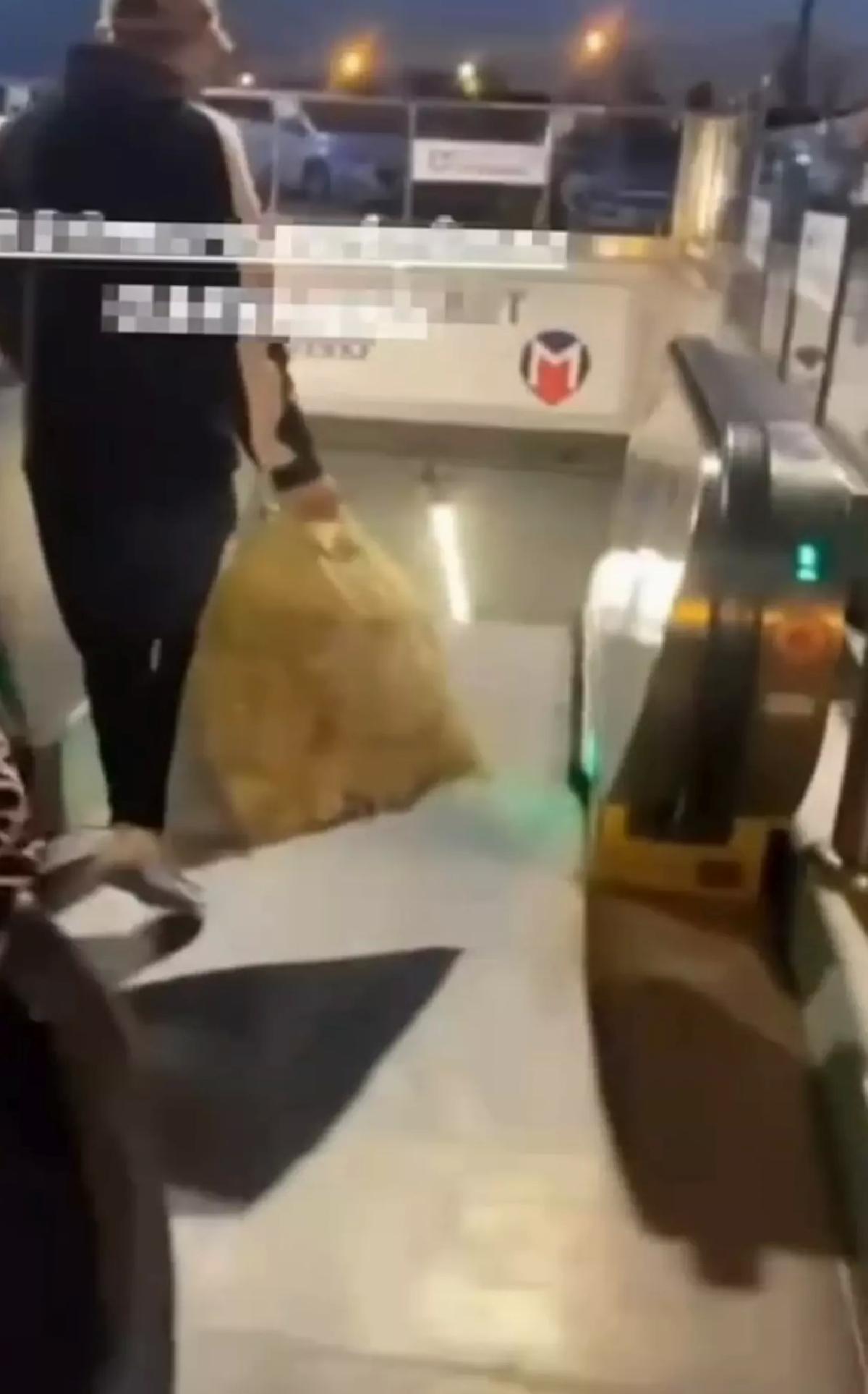 Esenler Metro İstasyonunda Şüphelilerin Çöp Atma Olayı