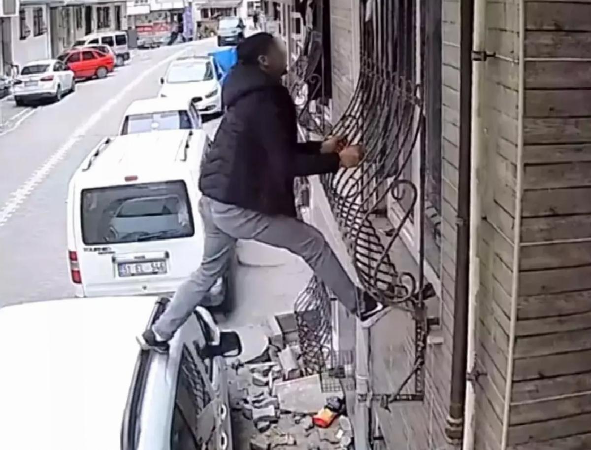 Esenyurt’ta Hırsızlık Kamerada