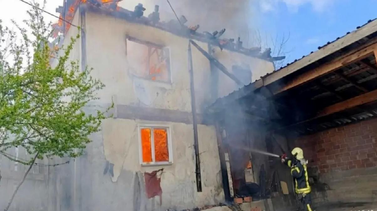Eskipazar’da Yangın: 2 Katlı Ev Kullanılamaz Hale Geldi