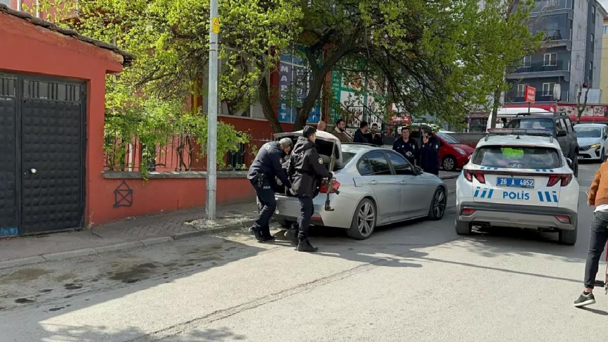Eskişehir’de polis ekiplerinin ihtarına uymayan sürücüye yüksek para cezası
