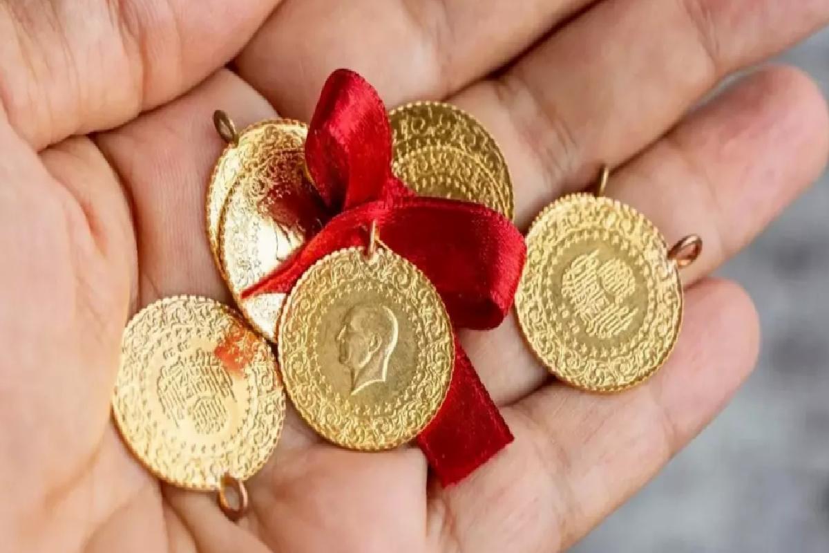 Euro dünkü rekor seviyesine çok yakın seyrediyor