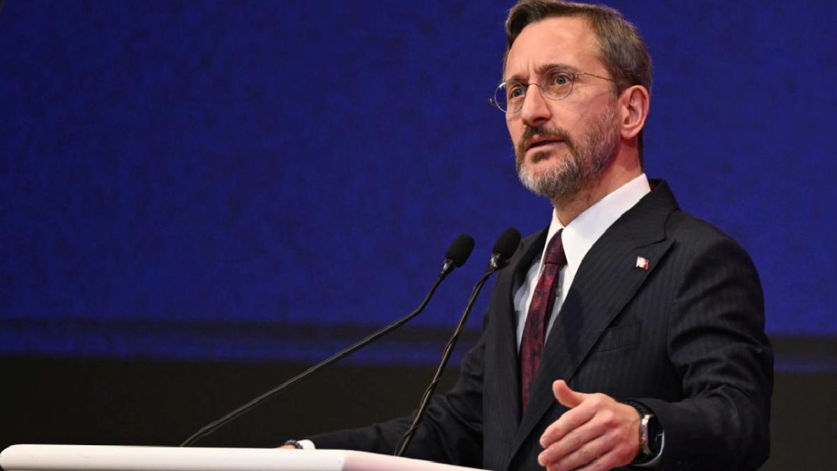 Fahrettin Altun: Milletimiz yıkıcı boykot çağrılarına prim vermedi