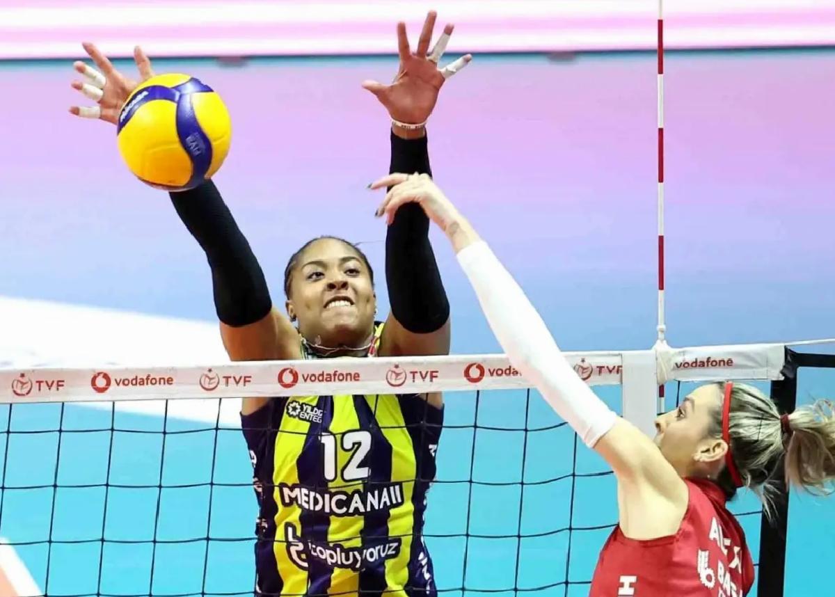 Fenerbahçe, Galatasaray’ı 3-1 Yenerek Durumu Eşitledi