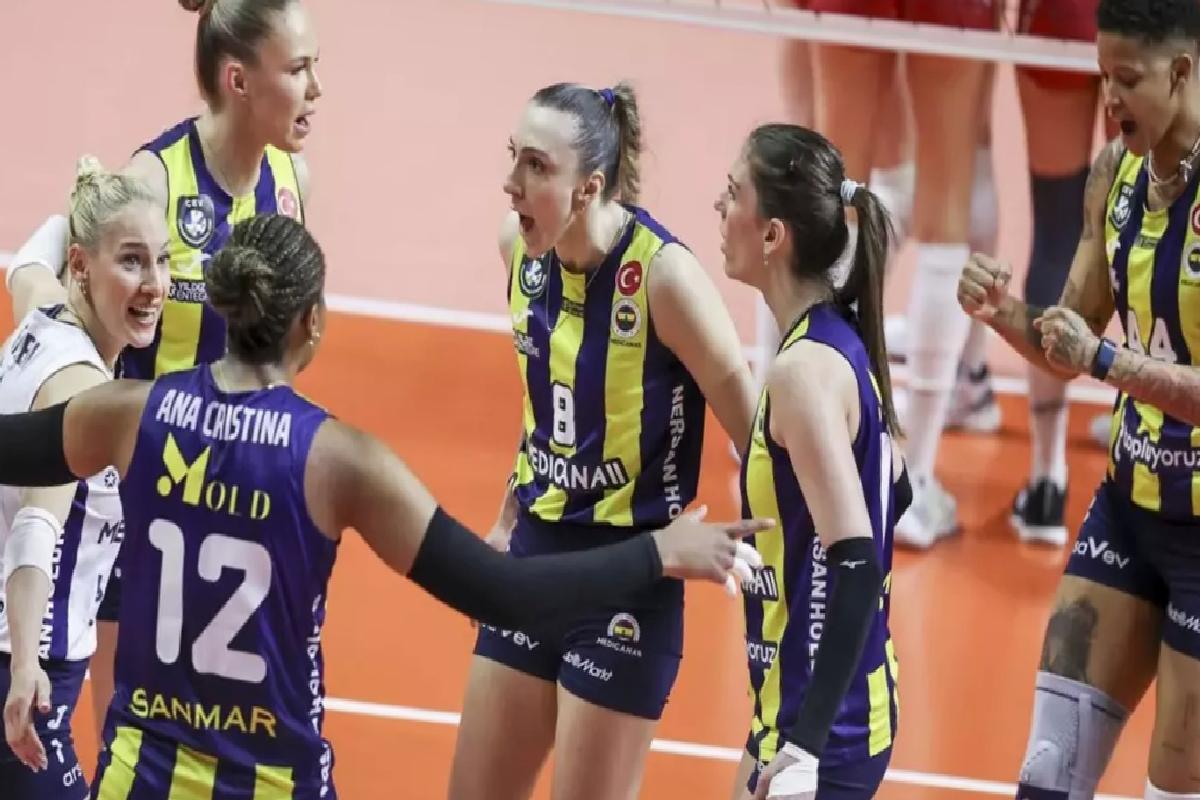 Fenerbahçe, Galatasaray’ı devirdi