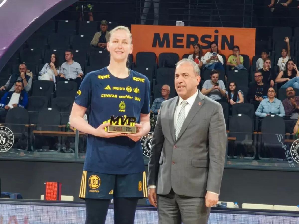 Fenerbahçe Opet Şampiyon!