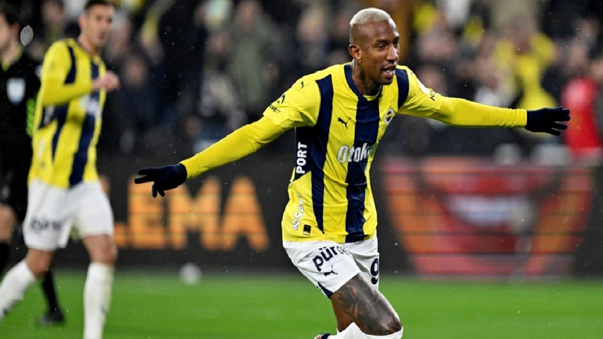 Fenerbahçe, Sivasspor maçının kamp kadrosunu açıkladı
