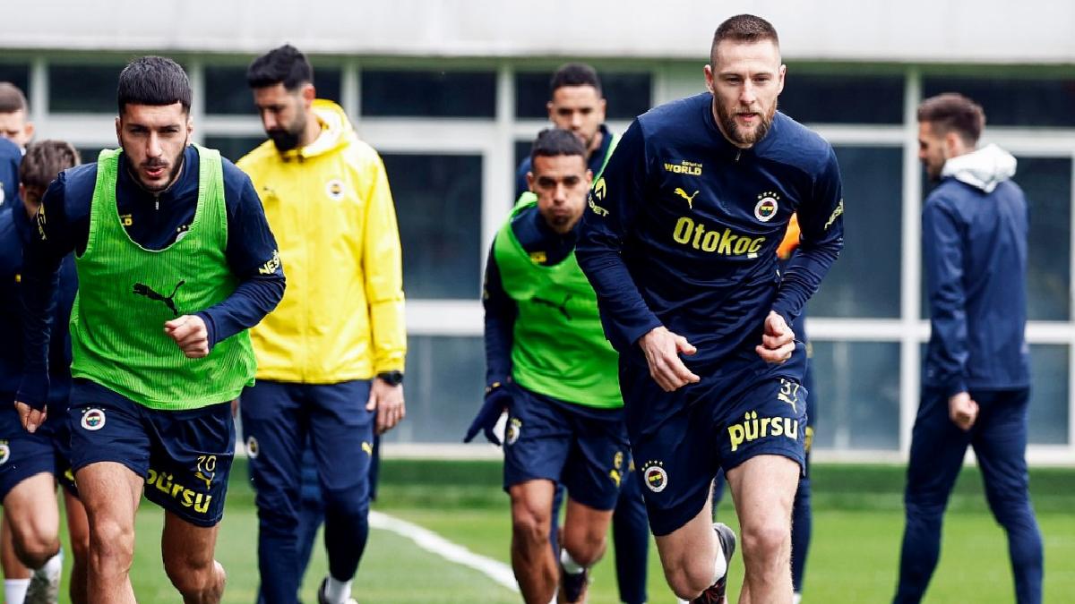 Fenerbahçe’de Sivasspor maçı hazırlıkları başladı