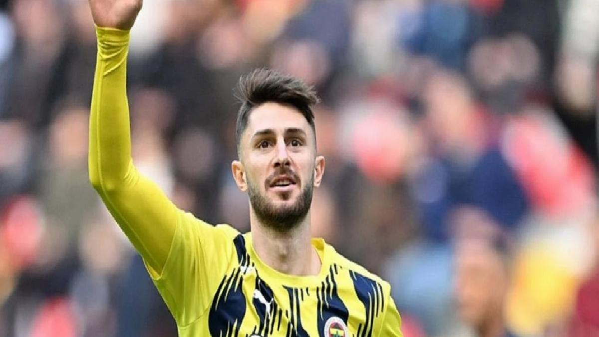 Fenerbahçeli İsmail Yüksek’ten alkışlanacak davranış