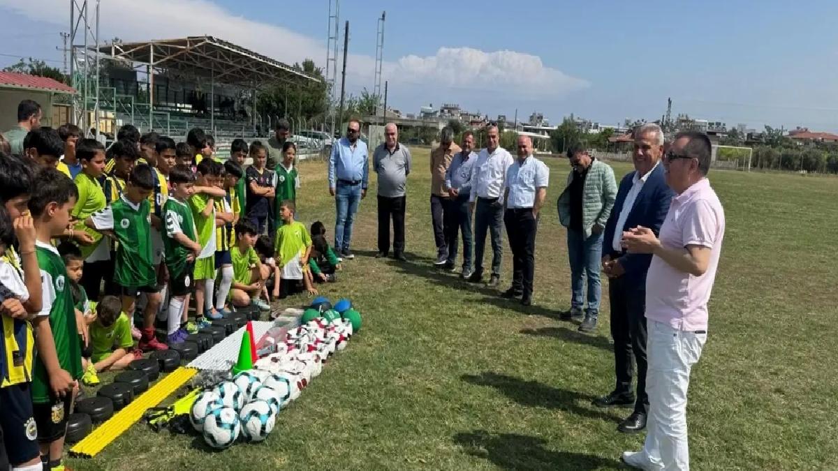 Fenerbahçeliler Derneğinden Gözcülerspor’a Destek