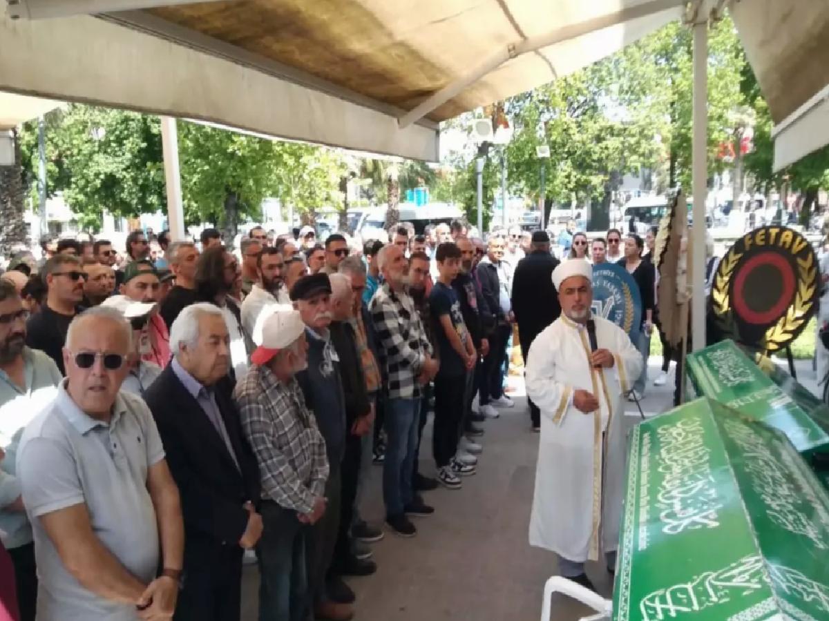 Fethiye’de Bisikletli Gruba Otomobil Çarptı: 1 Ölü