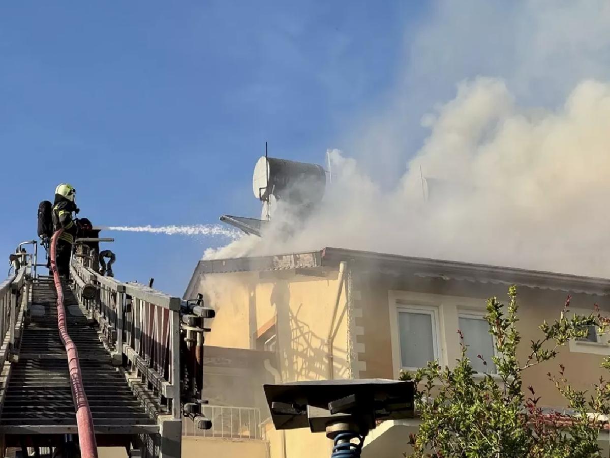Fethiye’de Ev Yangını: Çatı Hasar Gördü