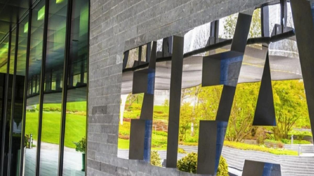 FIFA’dan Türk kulüplerine transfer yasağı