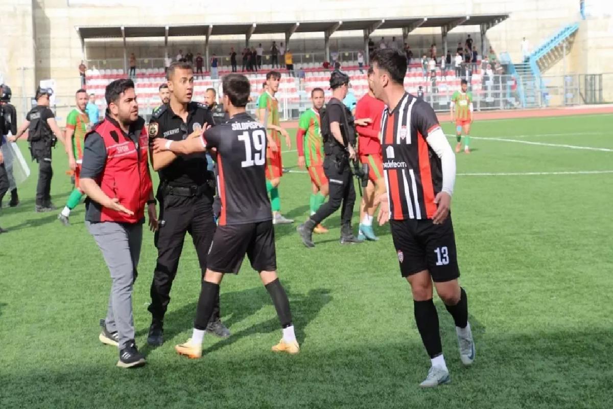 Futbol Maçında Kavga