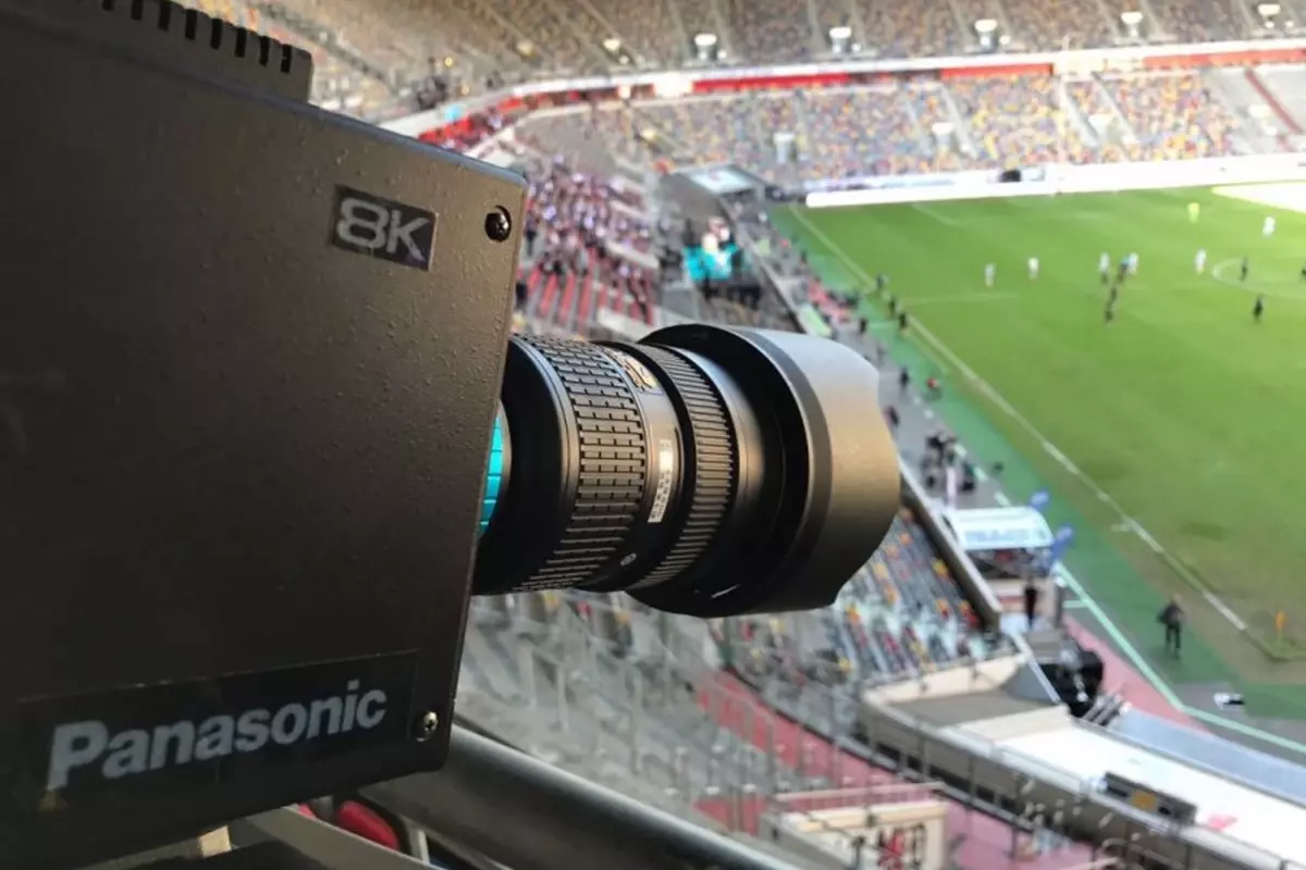 Futbolseverler ekran başına! Hafta sonu tam 8 maç şifresiz kanalda