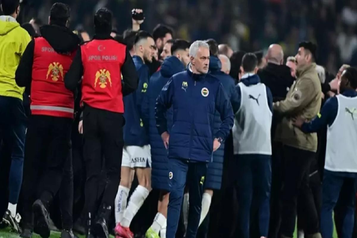 Galatasaraylı Barış Alper Yılmaz ve Kerem Demirbay’a birer maç ceza! Türkiye Kupası yarı finalinde oynayamayacaklar
