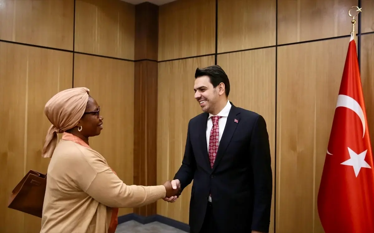 Gambiyalı Diplomattan YTB Ziyareti