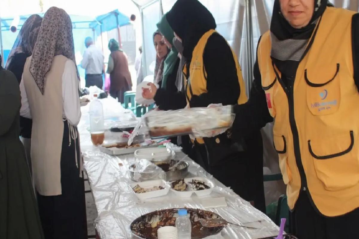 Gazze İçin Kermes Düzenlendi