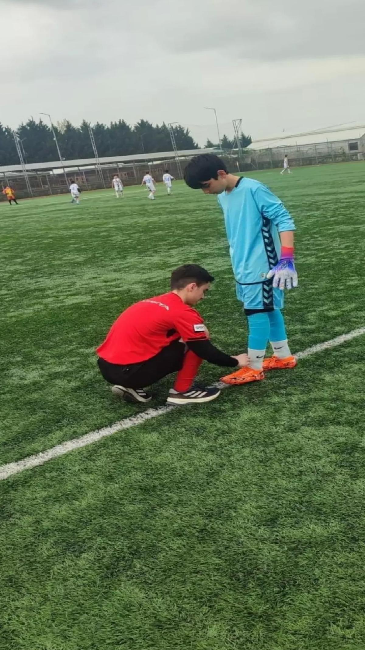 Genç Hakemden Anlamlı Hareket