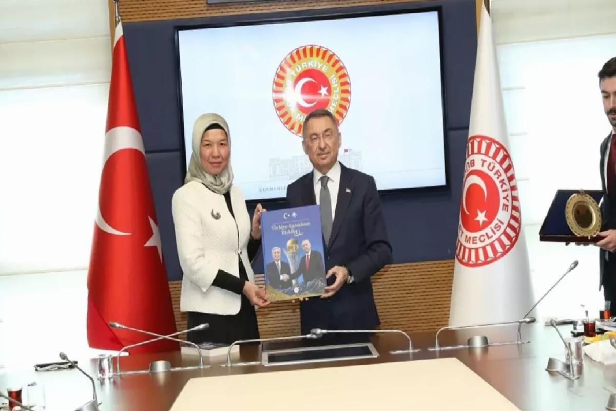 Gençler Diplomasiyle Tanışıyor
