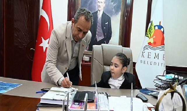 Gençler ve çocuklar mecliste buluştu