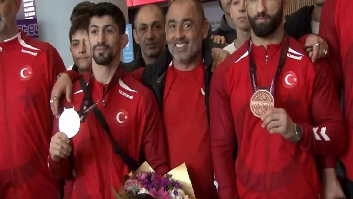 Grekoromen Güreş Milli Takımı Avrupa İkincisi