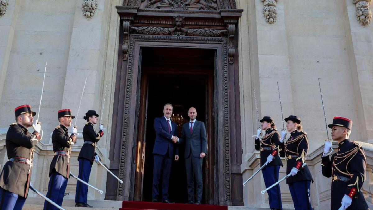 Hakan Fidan ile Jean-Noel Barrot ikili ve bölgesel meseleleri ele aldı