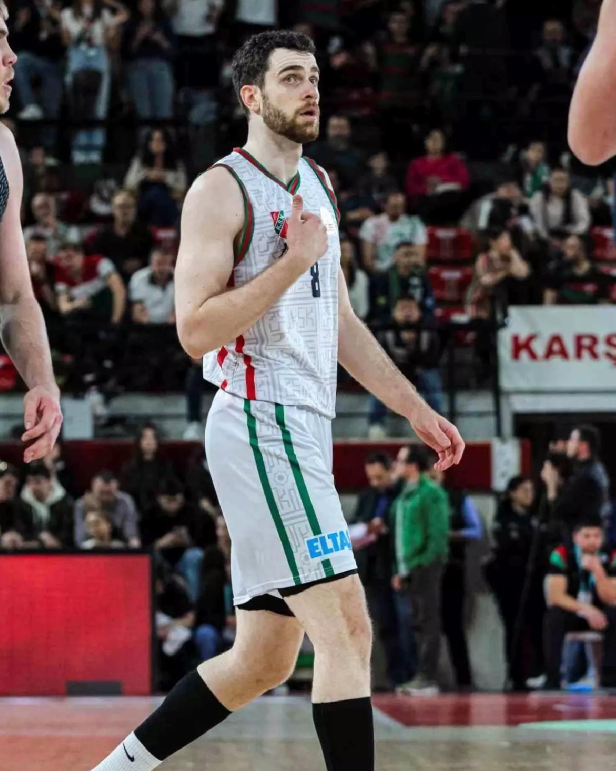 Hakan Sayılı’nın Ayak Bileğinde Yırtık