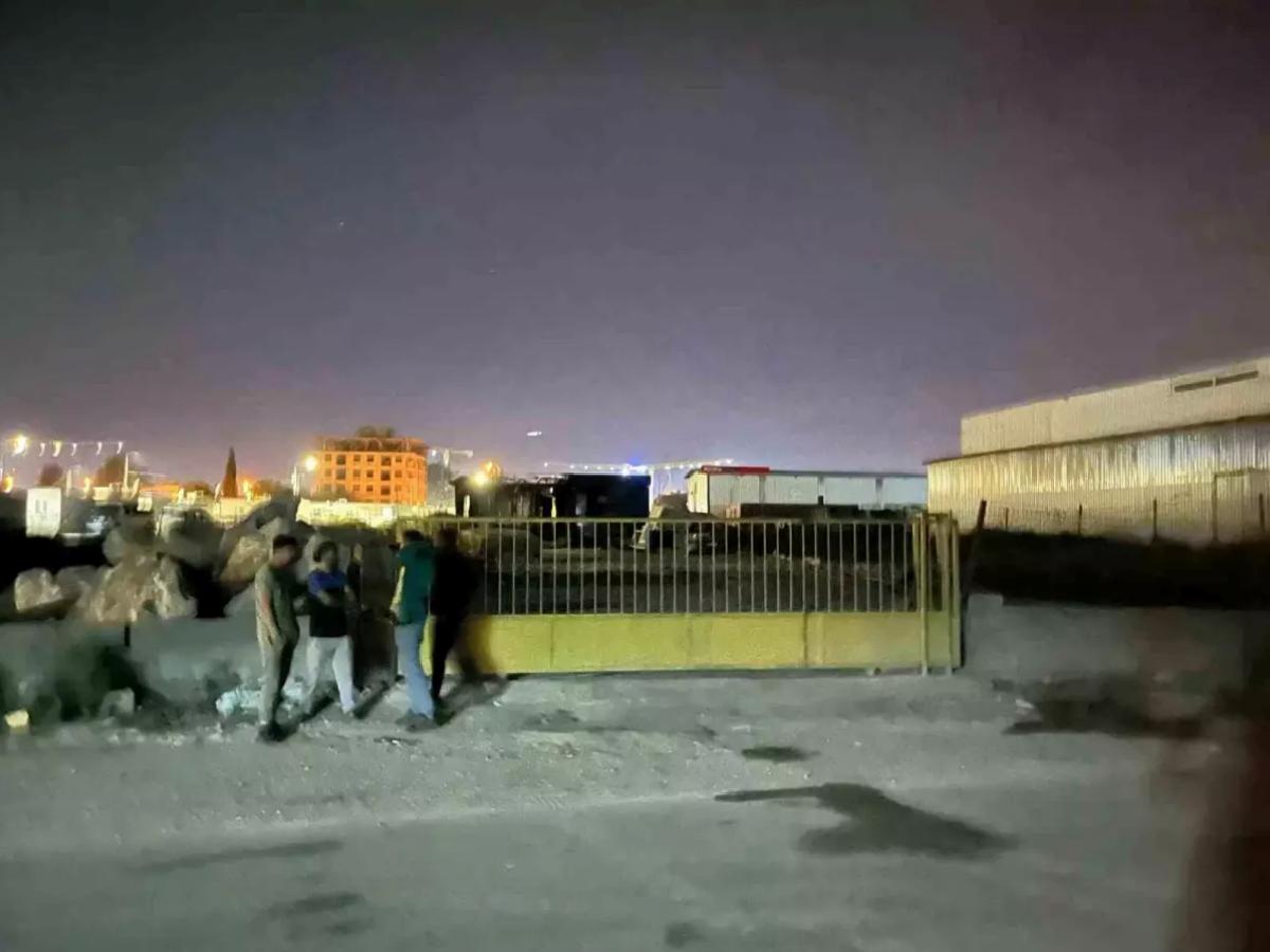 Hatay’da Hurdacı Dükkanında Yangın Çıktı