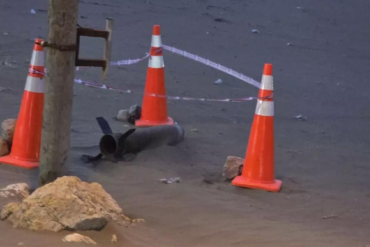 Hatay’da sahile roket vurdu