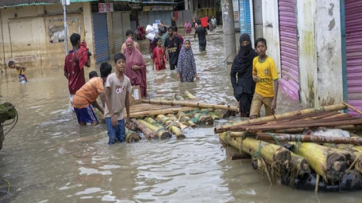 Hindistan ve Nepal’de şiddetli yağışlar: 100’den fazla can kaybı var