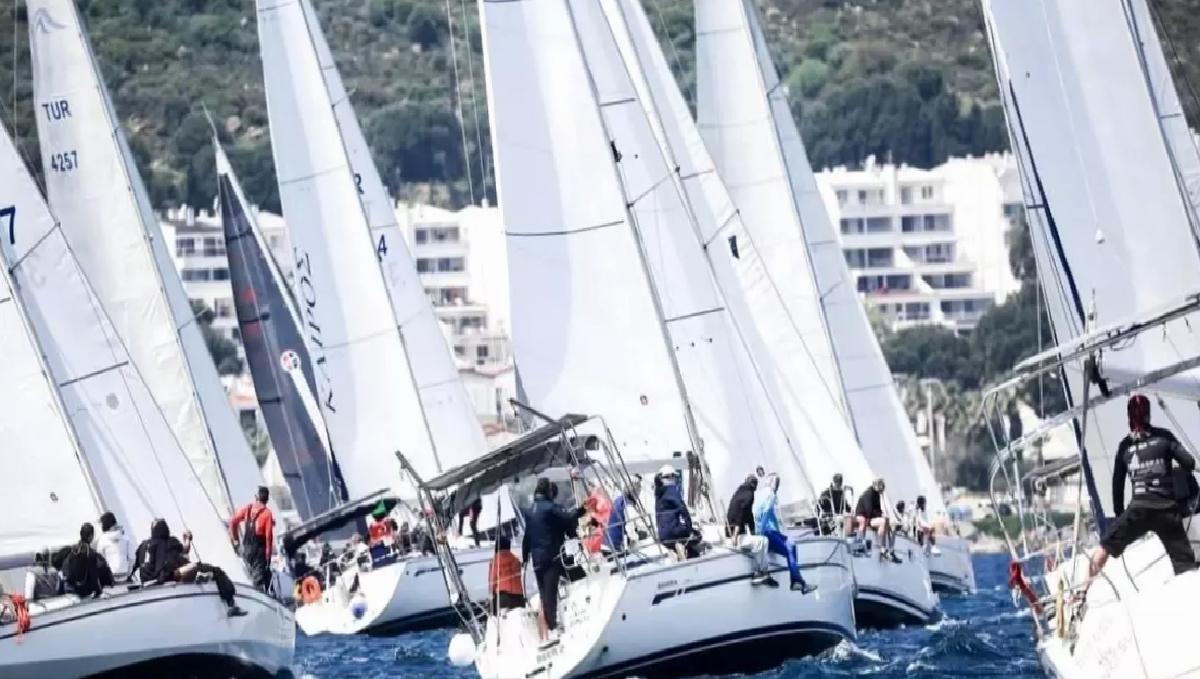 İEÜ Yelken Takımı Zirvede!