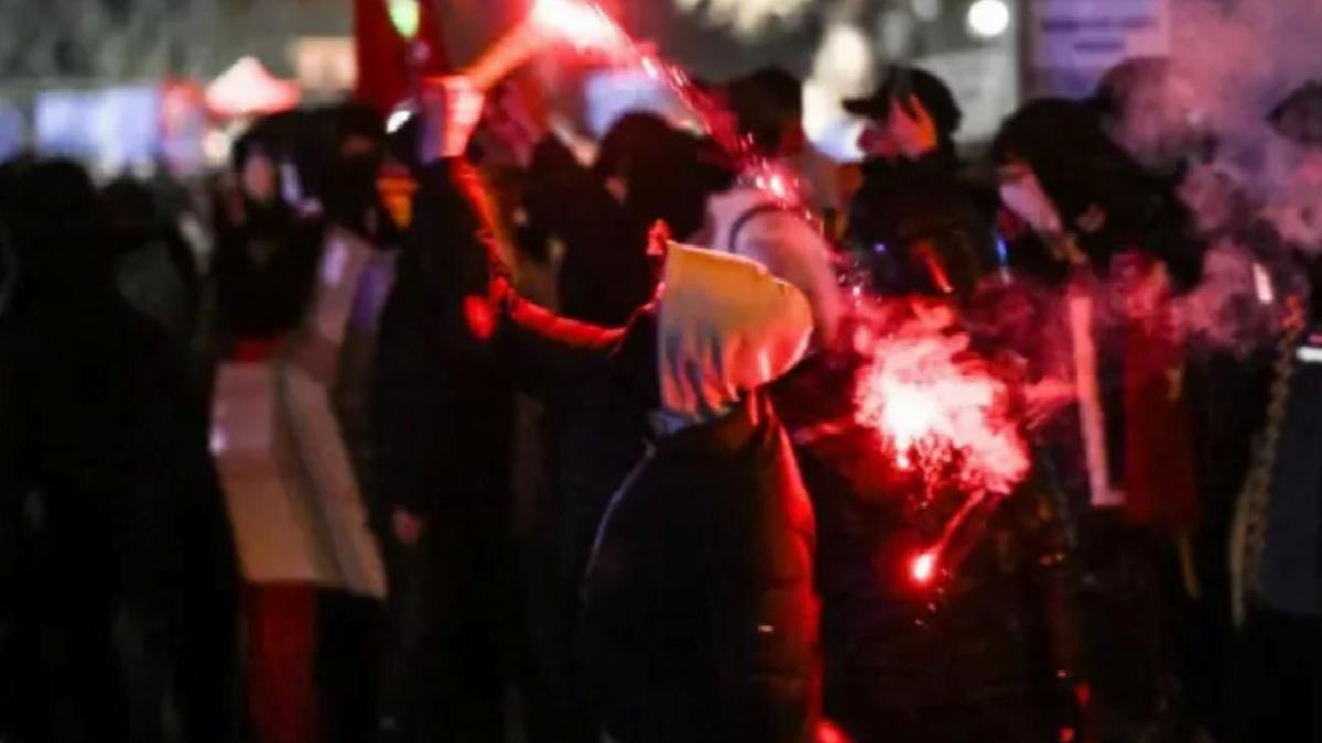İmamoğlu eylemlerine katılan öğrencilerin yurttan atıldığı iddiası yalanlandı