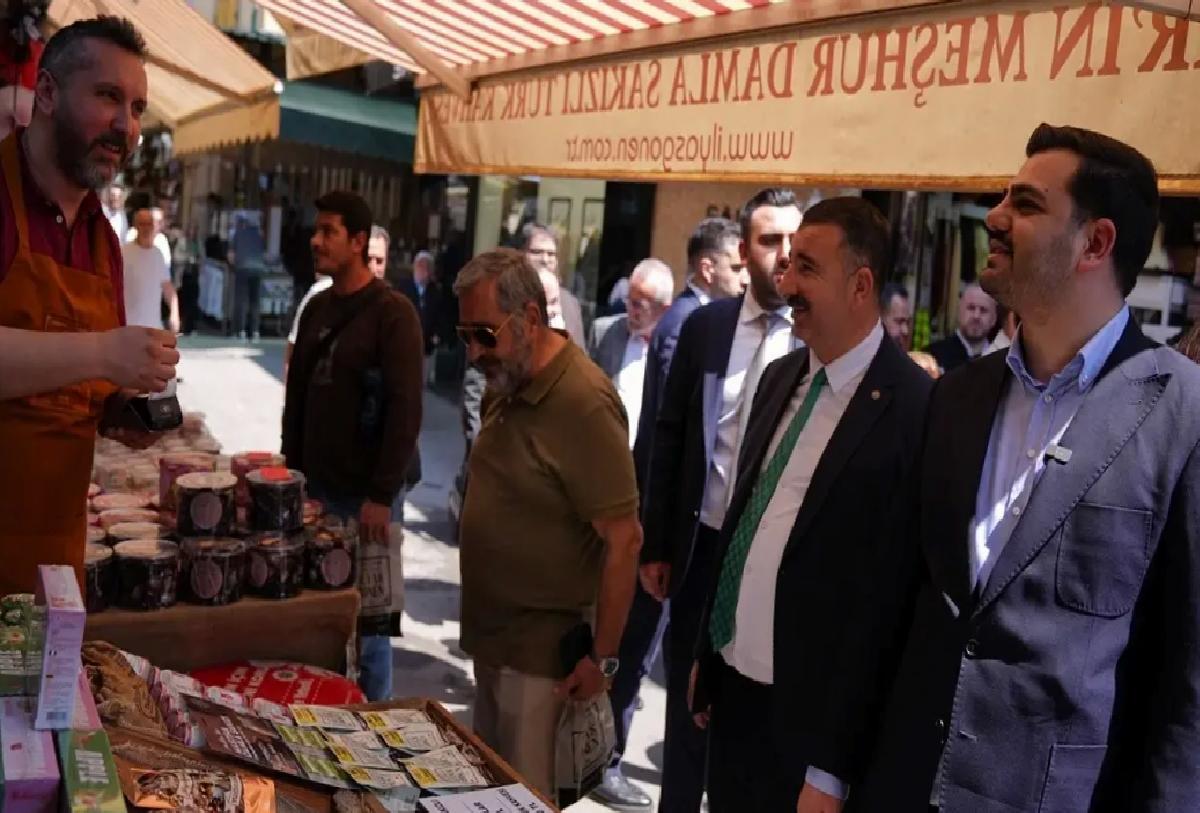 İnan Kemeraltı’nda Esnafı Ziyaret Etti