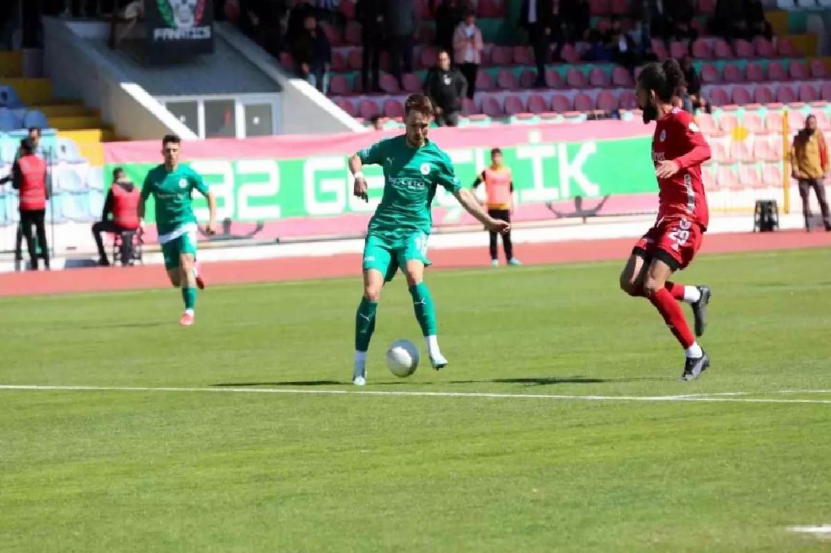 Isparta 32 Spor, Fethiyespor’u 3-0 Yendi