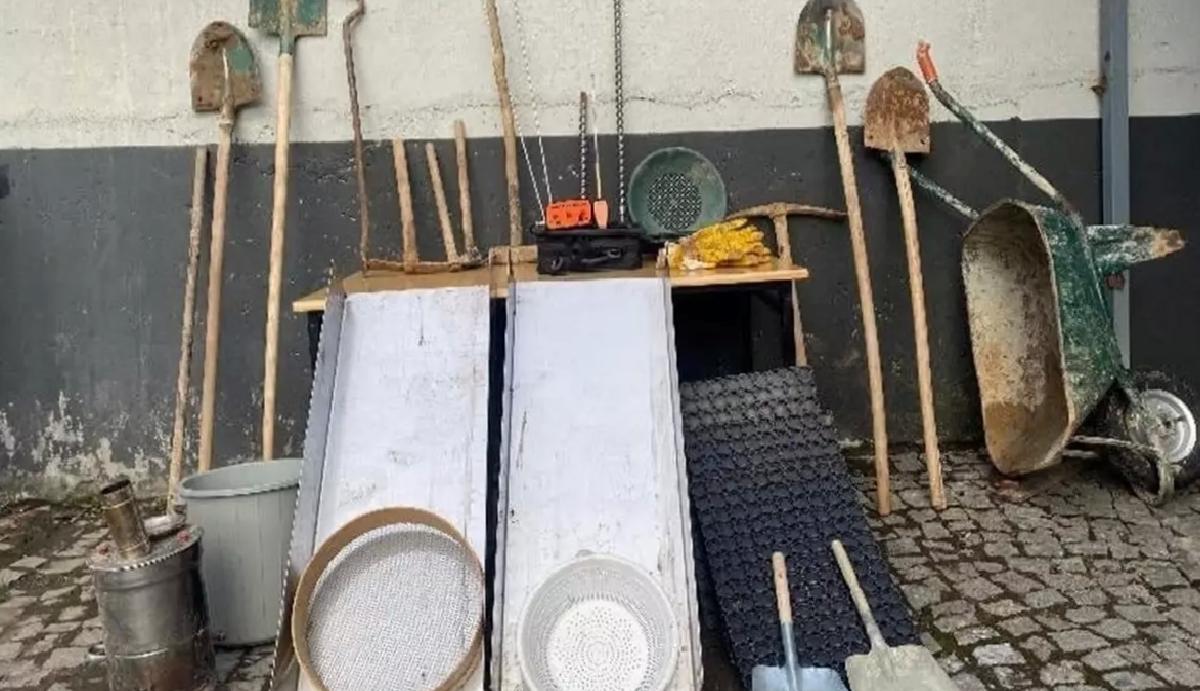 İspir’de İzinsiz Kazı Yapan 4 Kişi Gözaltına Alındı