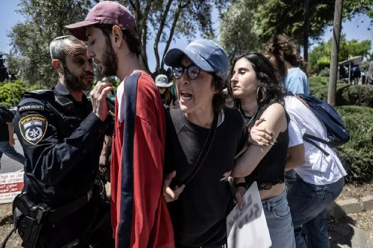 İsrail’de Savaş Karşıtı Gösteriye Polis Müdahalesi
