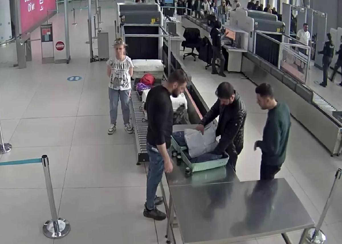 İstanbul Havalimanı’nda Kaçak Eşya Operasyonu