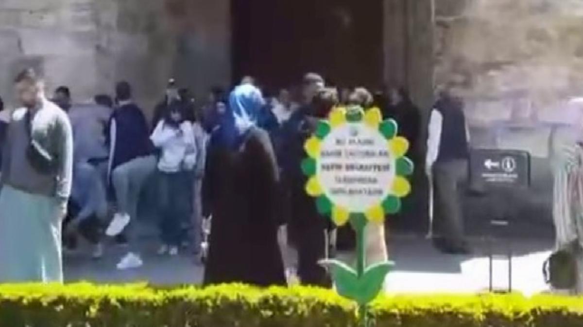 İstanbul sarsıldı: Ayasofya’da deprem paniği