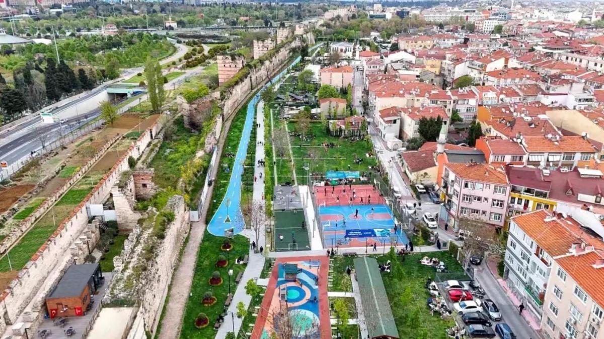 İstanbul’da 6.2 Büyüklüğündeki Depremin Ardından Fatih Belediyesi Tesisleri Açık Kalacak