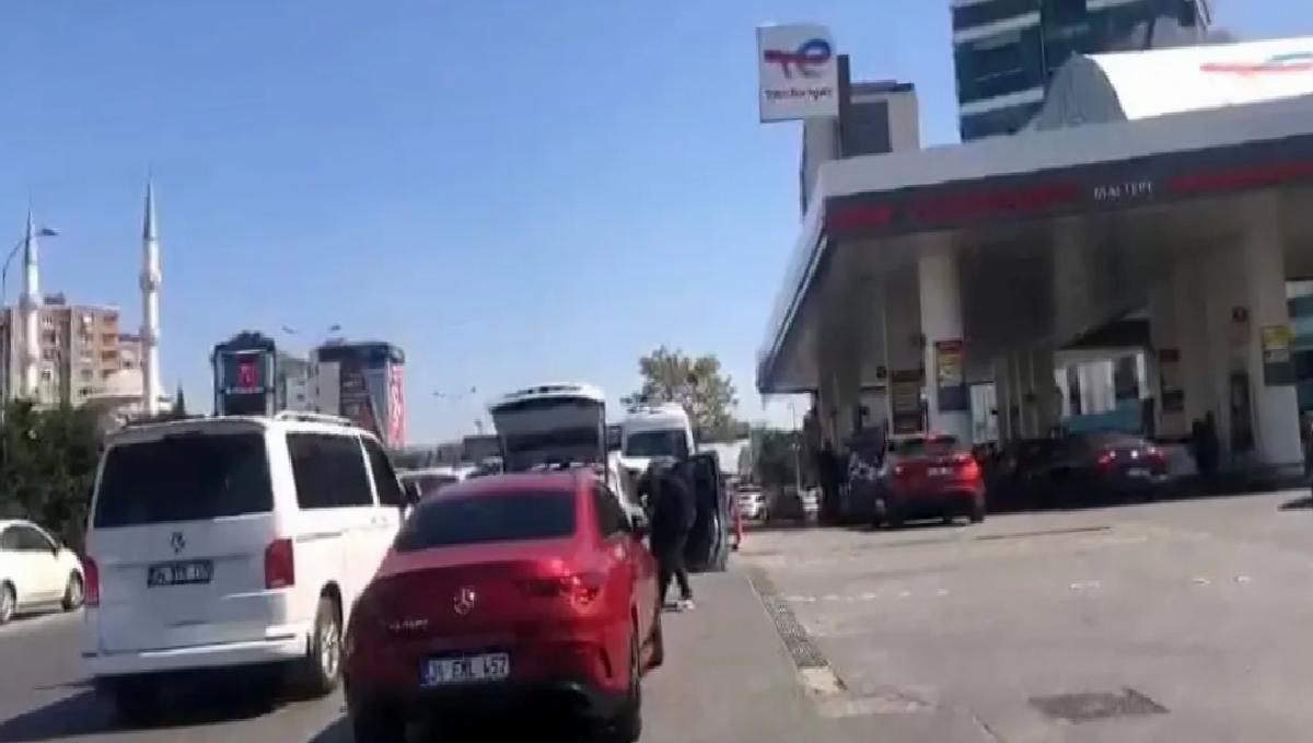 İstanbul’da Deprem Sonrası Kuyruklar