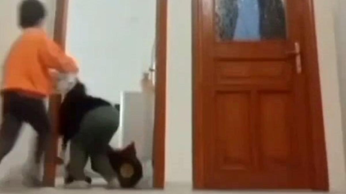İstanbul’da iki kardeş depreme evde oyun oynarken yakalandı