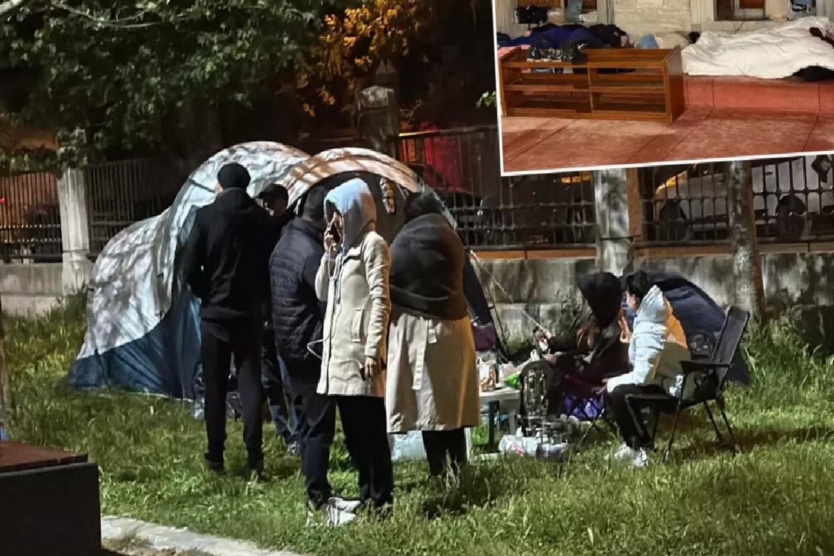 İstanbullu deprem sonrası geceyi sokaklarda geçirdi