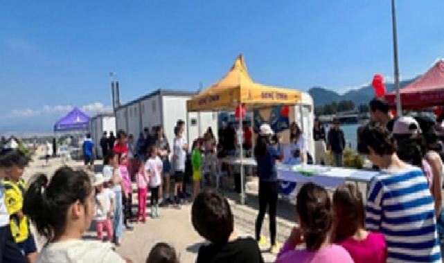 İzmir Büyükşehir Belediyesi çocukları Su Sporları Şenliği’nde buluşturdu