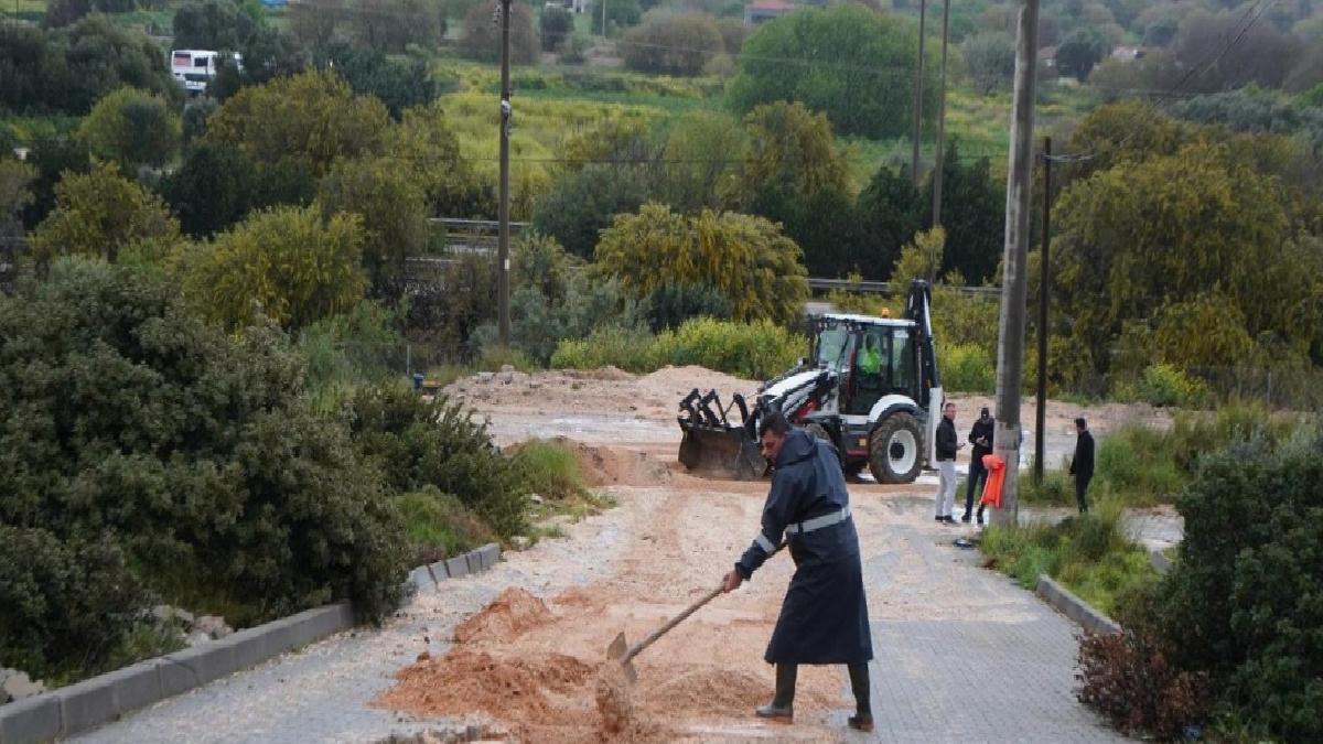 İzmir’de yağmur sonrası su baskınları