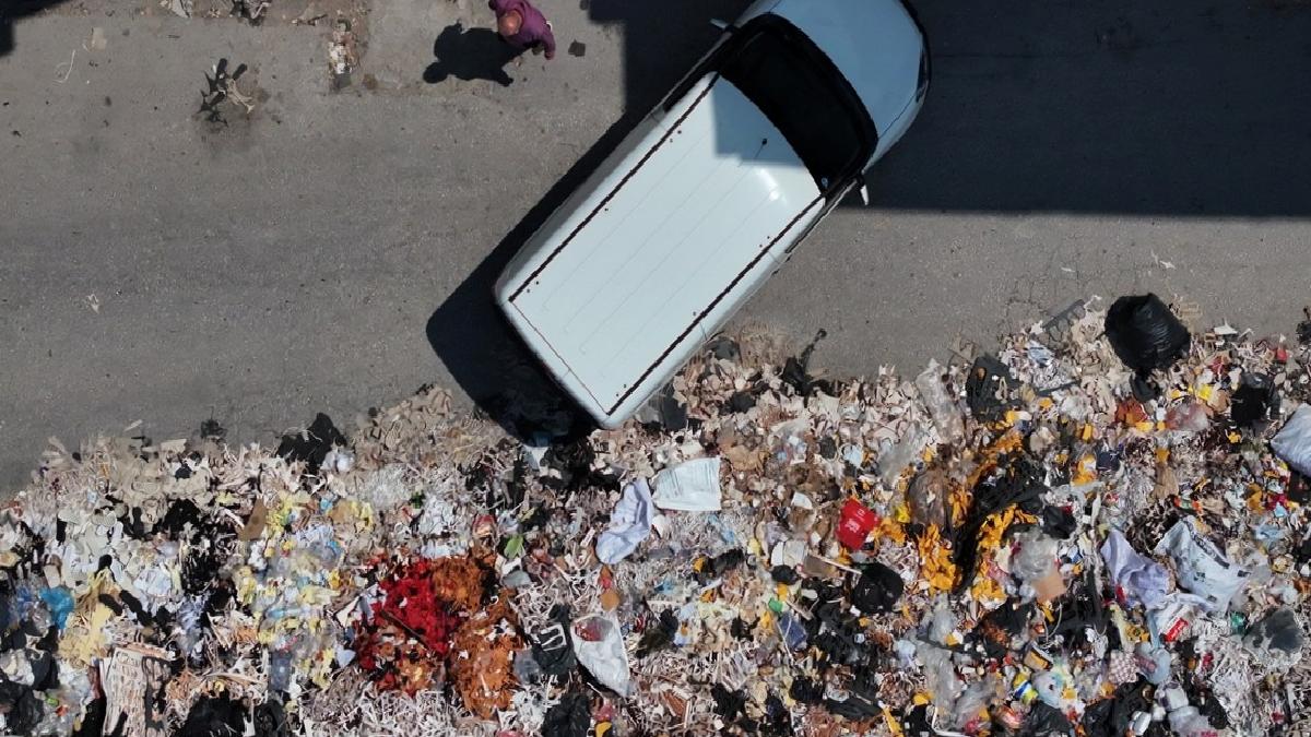 İzmir’deki çöp dağları havadan görüntülendi
