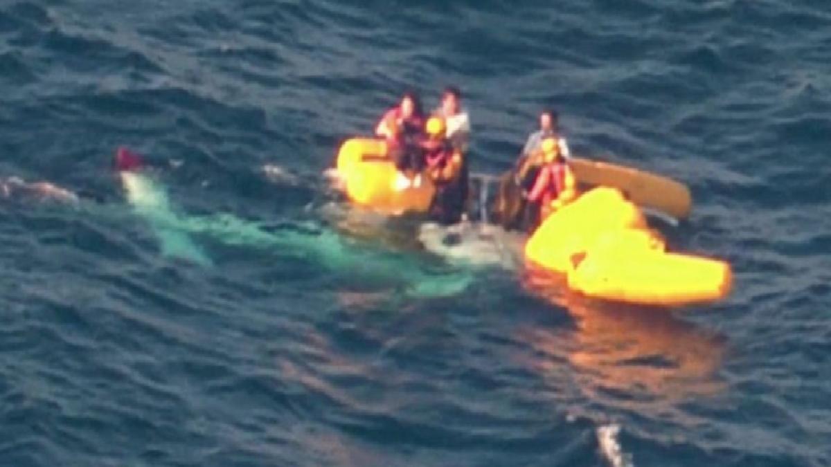 Japonya’da ambulans helikopter denize düştü: 3 ölü